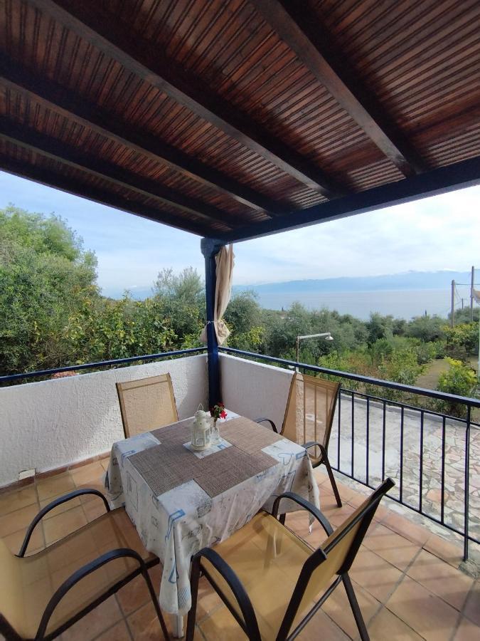 Takis Haikos House Two Minutes Walk To The Beach Peroulia Vounaria Exterior photo