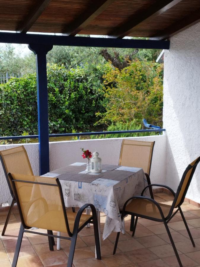 Takis Haikos House Two Minutes Walk To The Beach Peroulia Vounaria Exterior photo
