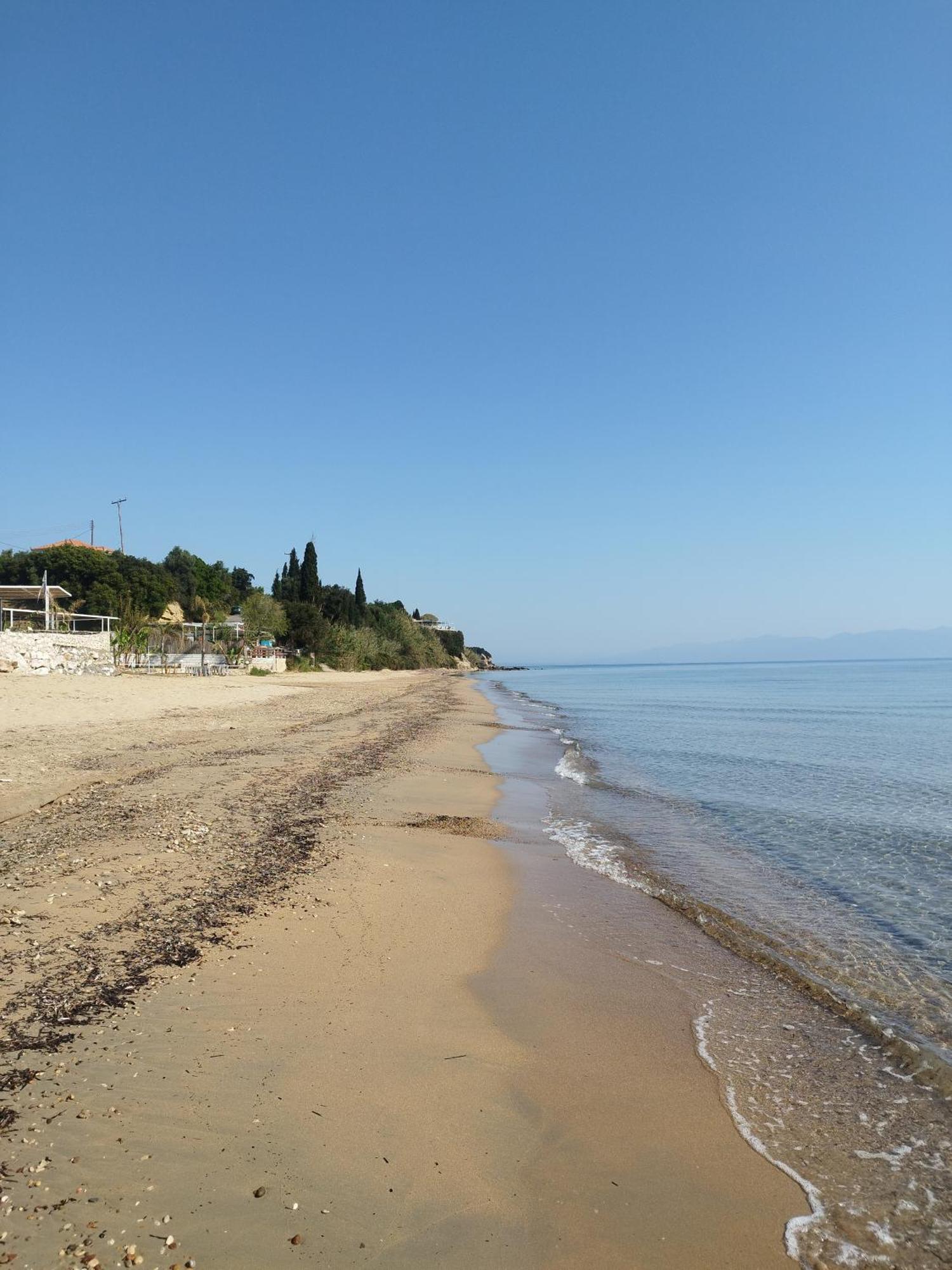 Takis Haikos House Two Minutes Walk To The Beach Peroulia Vounaria Exterior photo